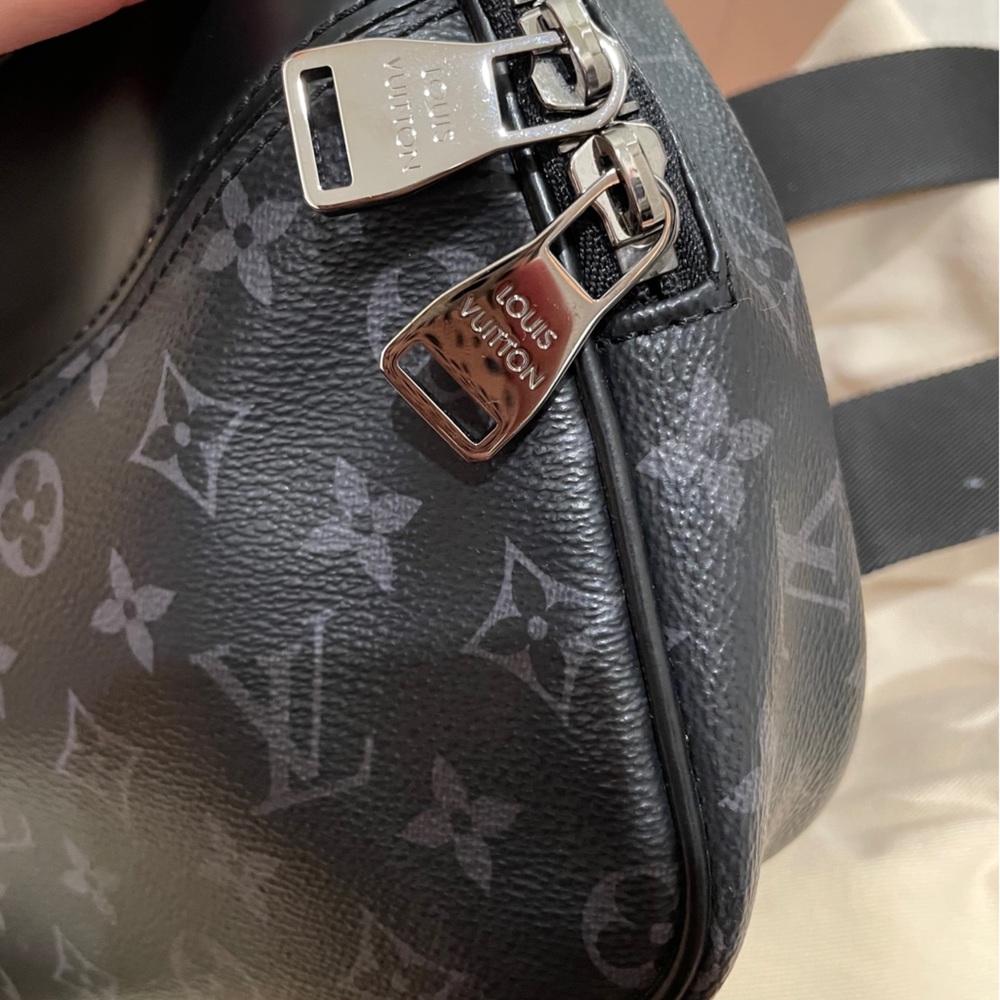 Louis Vuitton Monogram Eclipse Bum Bag M42906 - Picture 2 of 11